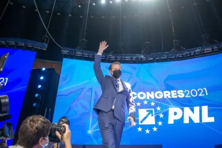 Organizațiile PNL Cluj și Iași cer Congres Extraordinar pentru înlocuirea lui Florin Cîțu cu Nicolae Ciucă. Boc: ”Așa merge viața în partid”