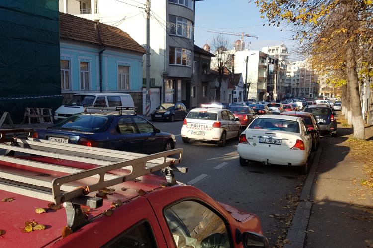Atenție, se strânge lațul! Parcarea de pe strada Brâncuși din Cluj-Napoca nu mai este gratuită