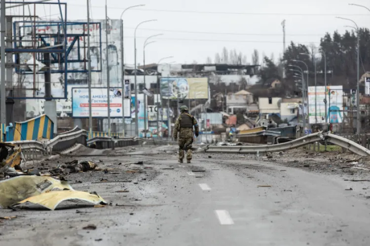 Paradă pro-Rusia în inima Germaniei. Pancarte și steaguri pentru susținerea criminalilor de război