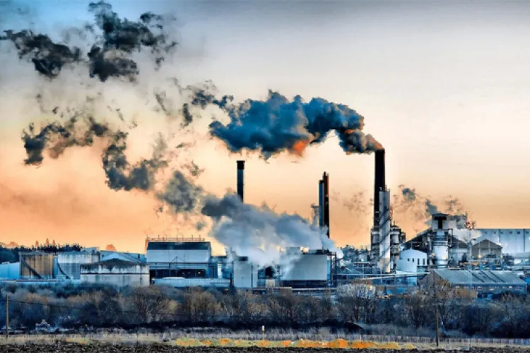 Cluj-Napoca, fruntaș în topul celor mai poluate orașe din România. Într-un alt oraș de la noi din țară oamenii respiră un aer mai poluat decât în India