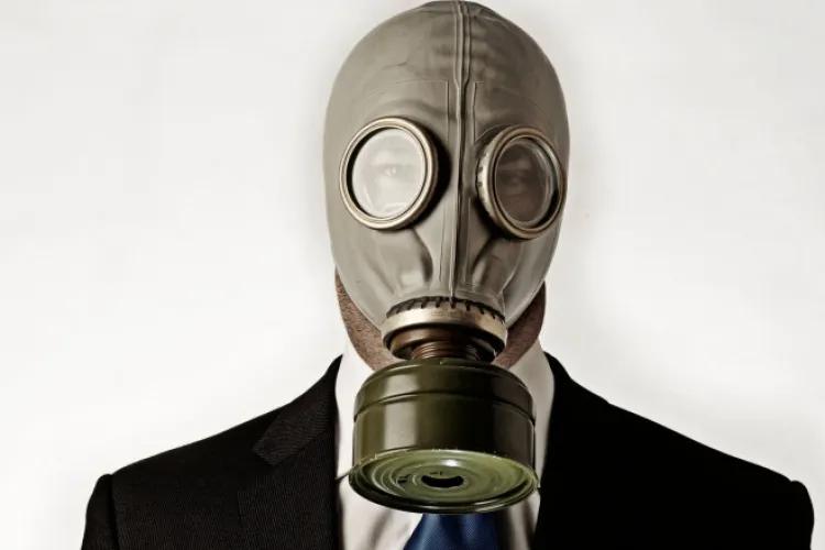 Camera Deputaților va cumpăra 600 de măști de gaze și va înlocui „echipamentul vechi” cu alte lucruri de care „cu siguranță are nevoie”