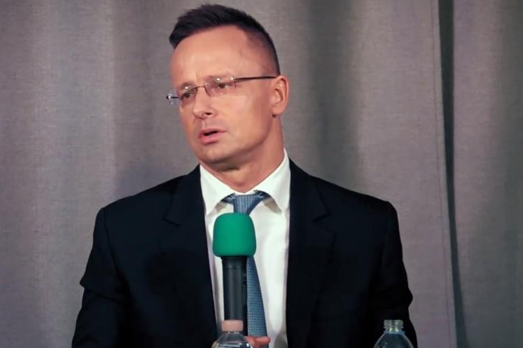 Ministrul de Externe ungar la Cluj: Așteptăm respect pentru decizia noastră. Nu permitem tranzitarea țării cu arme pentru Ucraina