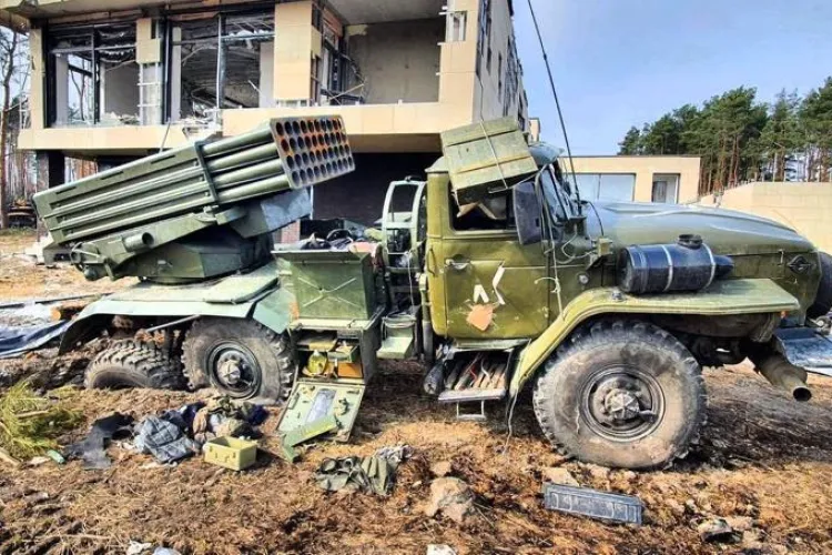 Un milionar ucrainean cere să-i fie bombardat conacul ocupat de ruși: ”Practic, trăgeau în Kiev din casa mea”