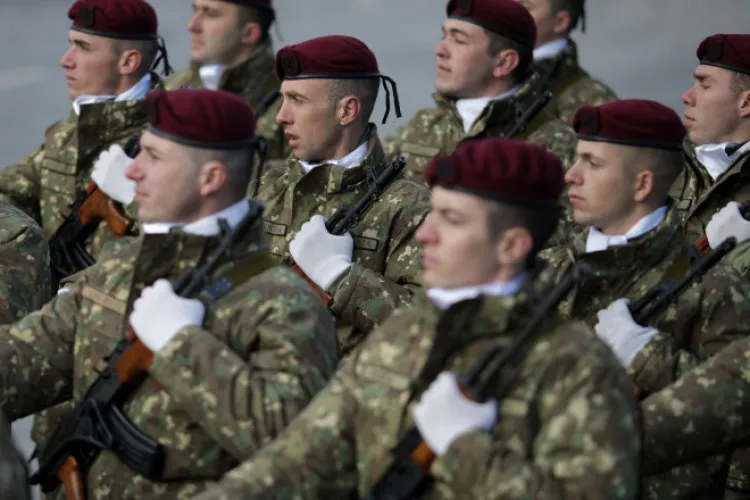 Ce se va întâmpla cu rezerviștii din țară, în caz de război. Vasile Dîncu: „Nu o să poţi încorpora pe cineva care nu a făcut un serviciu militar”