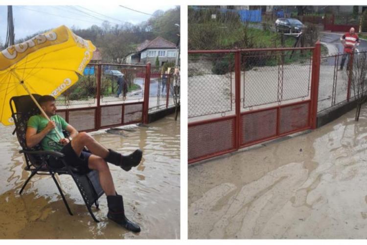 VIDEO/FOTO - Cluj: Inundații pe mai multe străzi din orașul Dej. Locuitorii au făcut haz de necaz pe Facebook 