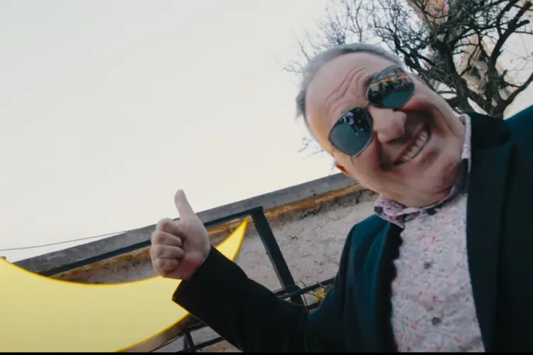 VIDEO - Nelson Mondialu, manea despre Emil Boc: ”Vă dau bomba nucleară, de la anu Cluju-n țară, va fi noua Capitală!”