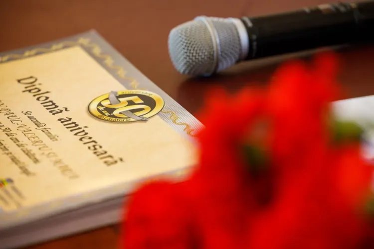 90 de cupluri clujene care serbează „Nunta de aur” au fost premiate de primăria Cluj-Napoca. Emil Boc: „Clujul își prețuiește seniorii”