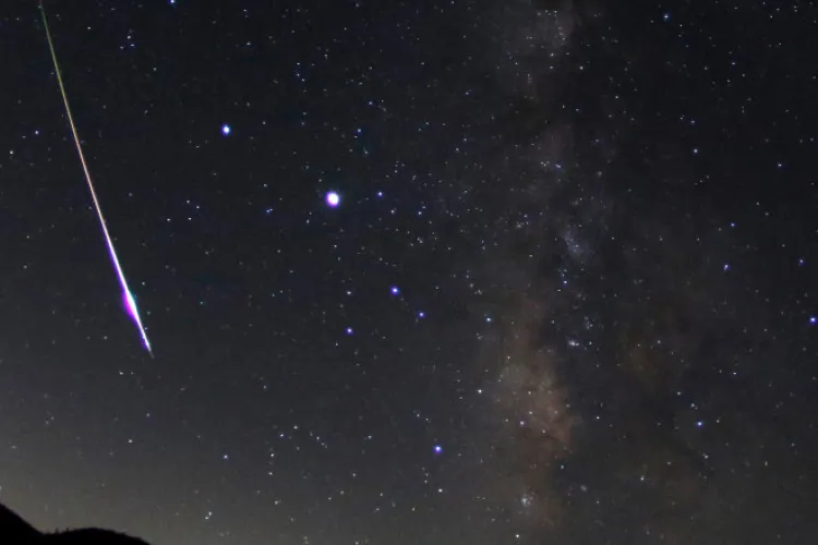 Lyridele, dansul primăvăratic al stelelor căzătoare. Când se poate vedea fenomenul spectaculos în România