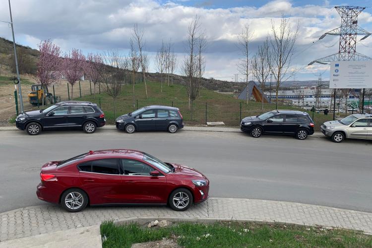 Clujenii se PLÂNG de ”minunatul parc” al Tineretului, inaugurat recent! Nu sunt parcări și grupurile sociale sunt închise - FOTO