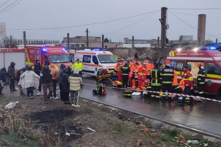 Cluj: Tragedie în Turda: Șase persoane, dintre care 4 copii, au decedat în urma unui incendiu. Autoritățile au declanșat planul roșu