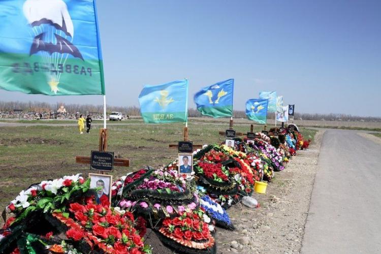 Familia și prietenii militarilor ruși decedați în Ucraina nu cred în atrocitățile pe care le-au comis aceștia înainte de moarte: Nu ar face niciodată asta