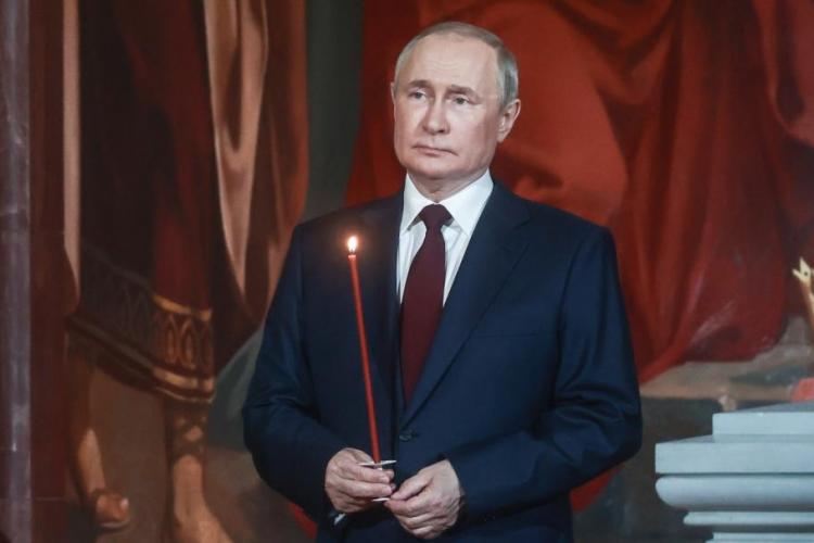 VIDEO - În timp ce Putin sărbătorește Învierea lui Hristos, poporul ucrainean își plânge morții