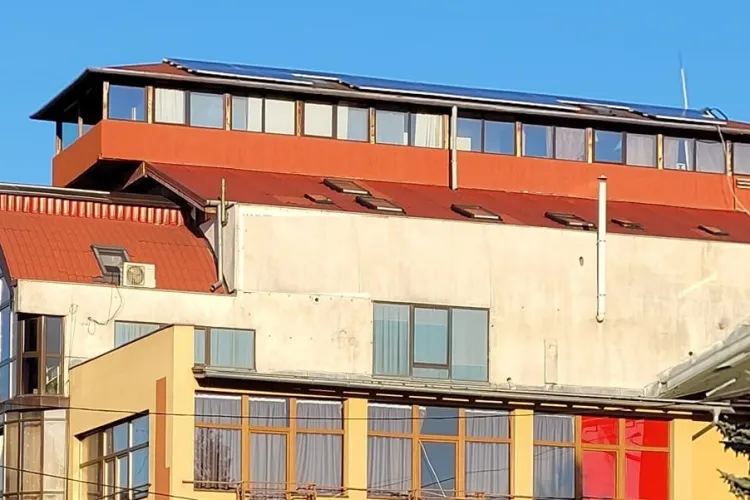 Care este cea mai urâtă clădire din Cluj: ”Este o casă pe un bloc” / Ce părere aveți? - FOTO   