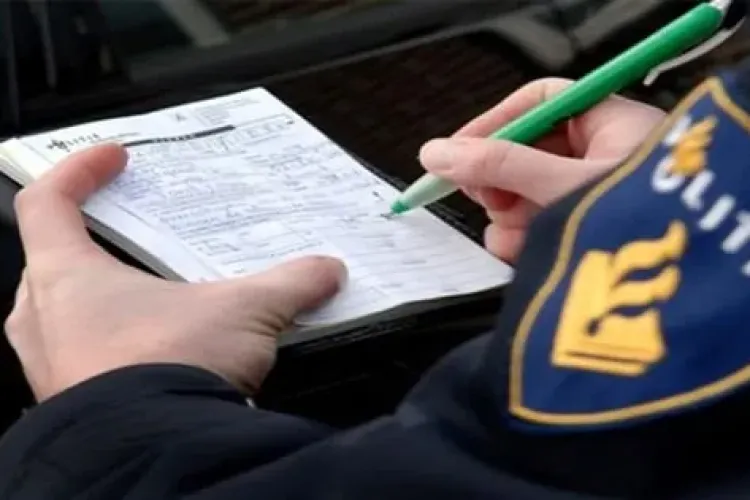 FOTO - Un bistrițean, amendat după ce a jignit polițiștii pe Facebook. Ce reacție a avut după ce a fost amendat