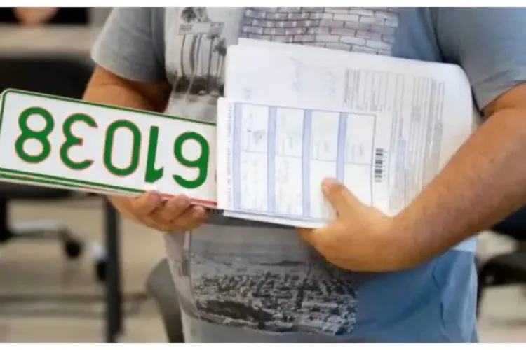 „Pașaport verde” pentru mașinile nepoluante. Automobilele din România care vor primi numere de înmatriculare verzi