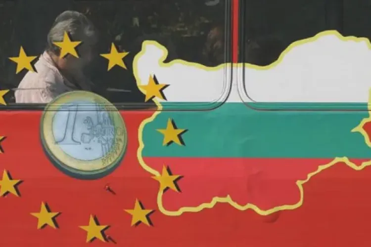 Bulgaria trece la moneda euro de la 1 ianuarie 2024. Vezi ce se întâmplă cu euro în România