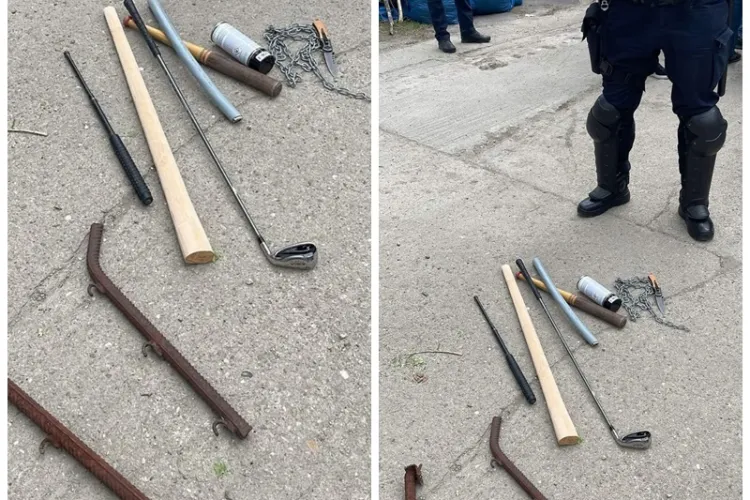 Suporterii U Cluj prinși în București cu răngi, crose de golf și bâte. Erau pregătiți pentru confruntarea cu Steaua - FOTO