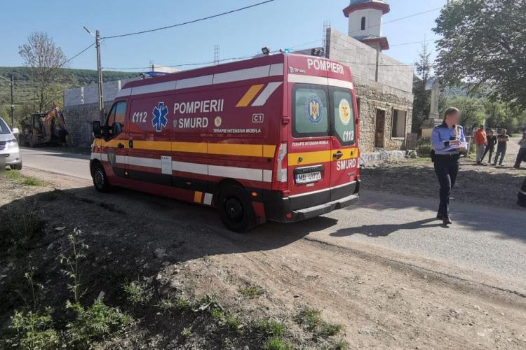 Cluj: Un bărbat a căzut de la înălțime în Tiocu de Jos. Două echipaje SMURD au intervenit