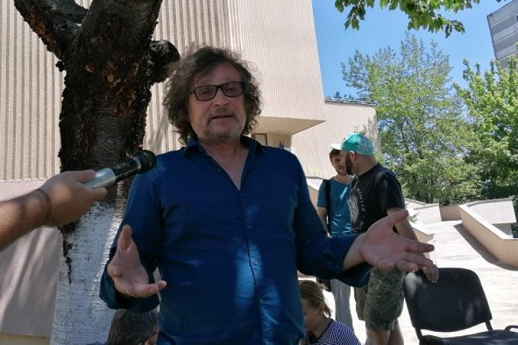 Cluj - Actorul Emanuel Petran intră în greva foamei. Fostul director al Teatrului PUCK susține că e victima politicienilor UDMR