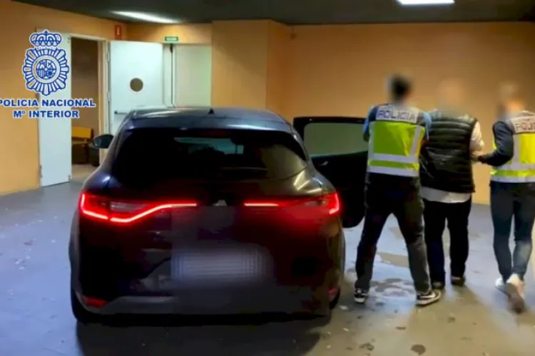 Un român a pretins că e polițist și a jefuit o refugiată ucraineană   