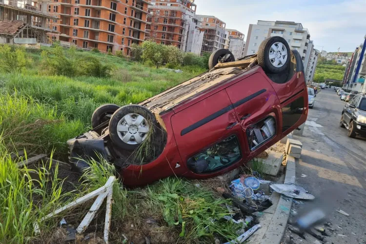 Accident în Florești! Șofer DROGAT și fără permis, reținut de polițiștii clujeni. Două mașini, făcute PRAF - FOTO
