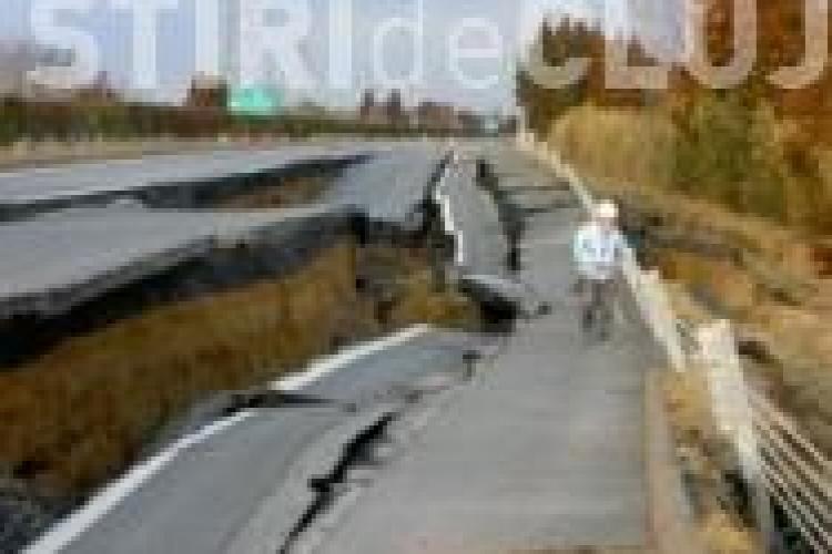 Vezi cum au refacut japonezii un drum in 4 zile de la cutremur! FOTO