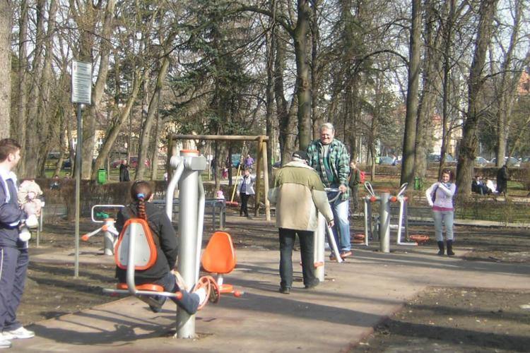 Clujenii au facut miscare in Parcul Central in prima zi de primavara - GALERIE FOTO