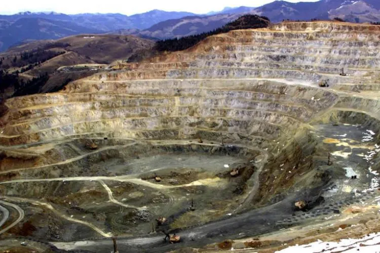 Rosia Montana Gold Corporation ar putea incepe extragerea aurului in 2014