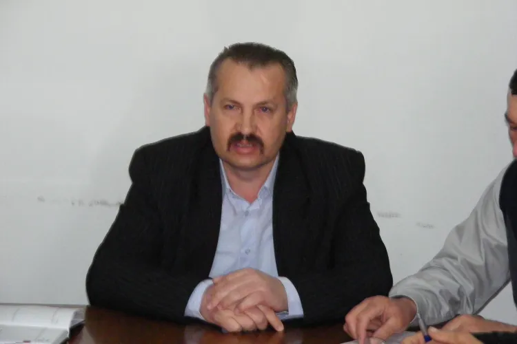 Petru Toadere a fost repus in functia de primar in Calatele, desi este condamnat pentru trafic de influenta - FOTO