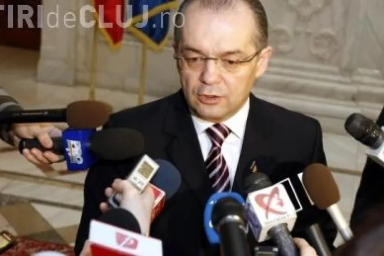 Boc, nemuritorul! Premierul ramane in functie, dupa ce motiunea Opoziei a cazut