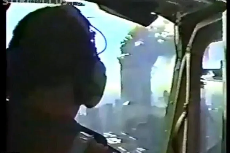 Imagini in premiera cu prabusirea turnurilor World Trade Center! - VIDEO