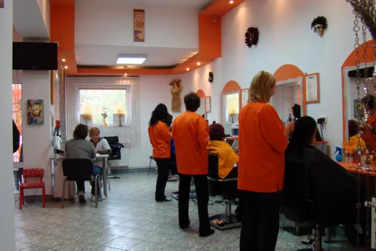 21 de saloane de infrumusetare sau frizerii inchise de inspectorii de la Protectia Consumatorilor Cluj!