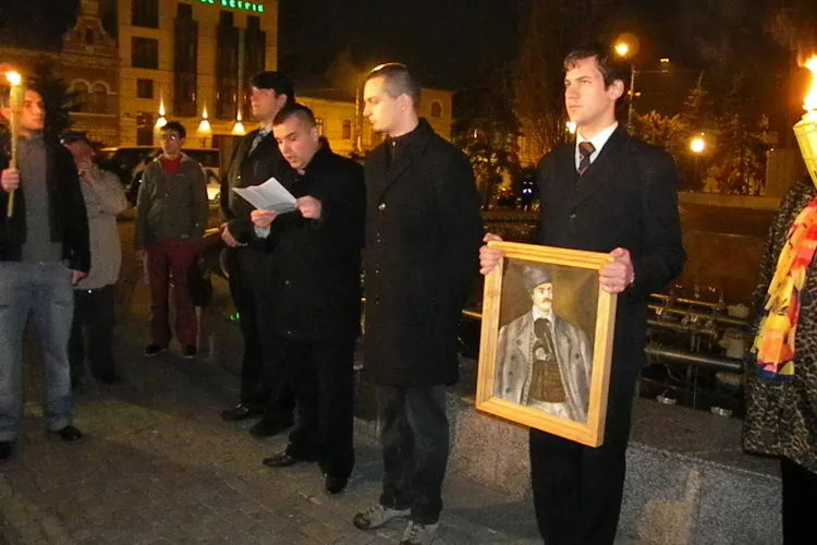 Noua Dreapta l-a comemorat la Cluj pe Avram Iancu! Nu au lipsit discursurile extremiste - FOTO si VIDEO