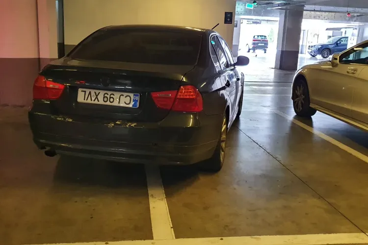 Parcare de șmecher la Iulius Mall Cluj - FOTO   