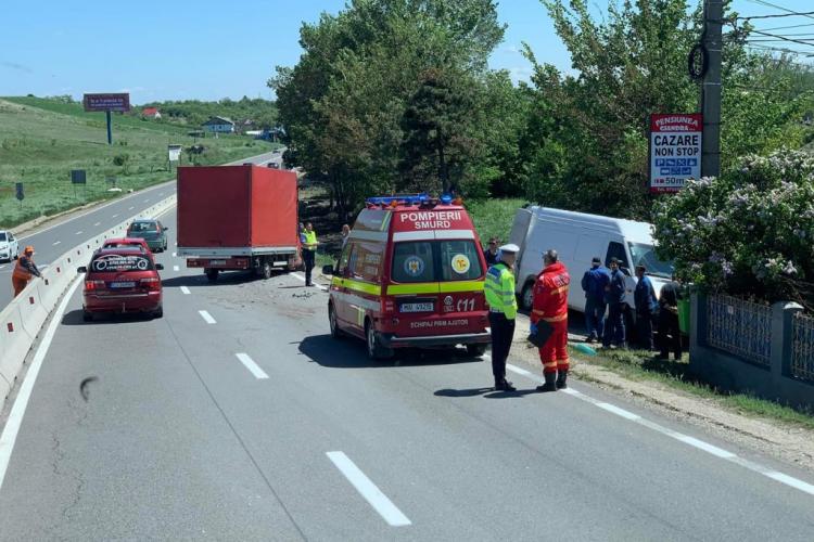 CLUJ - Accident rutier la ieșire din localitatea Copăceni spre Turda. Un camion este implicat în accident 
