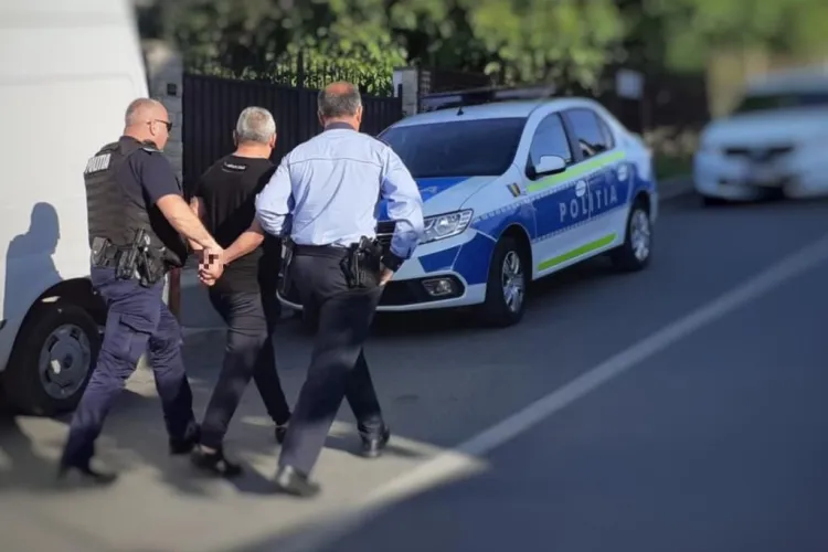 Dealer de droguri, condamnat la închisoare, prins pe o stradă din Cluj-Napoca de către polițiștii clujeni