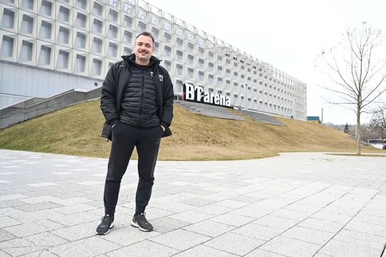 Antrenorul grec stabilit în Cluj, despre problemele din sportul românesc: „Sportivii nu mai luptă ca pe vremuri”