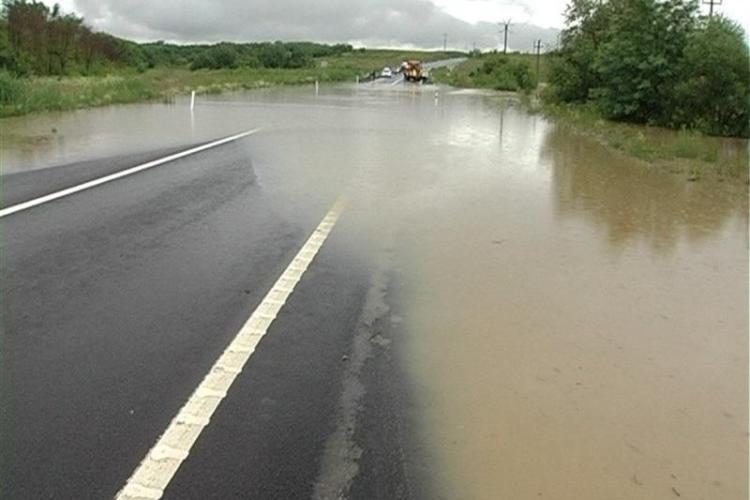 ATENȚIE, CLUJENI! Cod galben de inundații în Cluj. Hidrologii avertizează că se pot depăși cotele de apărare