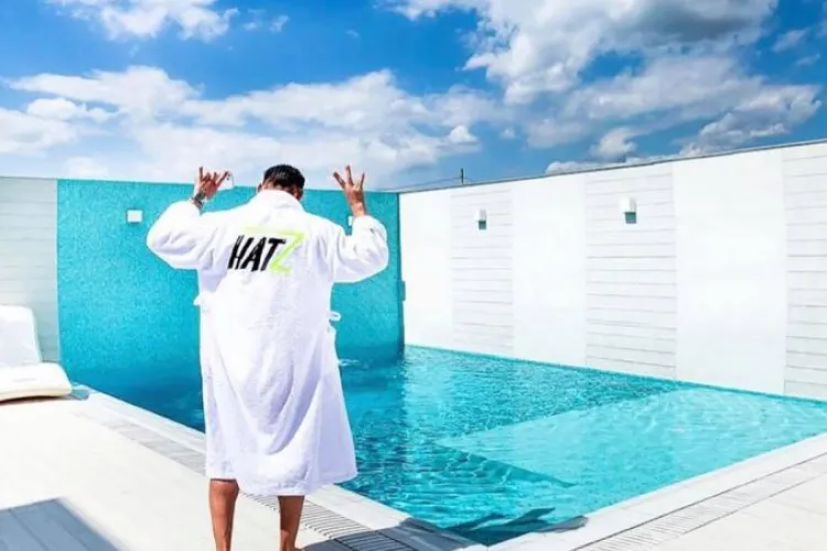 Cu cât vinde Dorian Popa o casă în cartierul de vile pe care îl ridică în București   