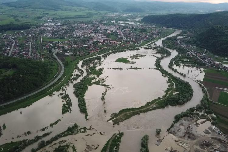 Hidrologii anunță risc de inundații pe râurile Șomeșul Mic și Someșul Mare