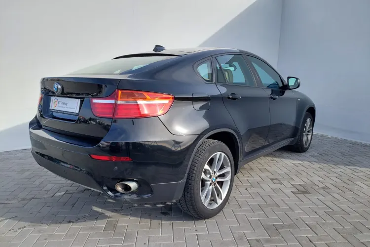 BT vinde un BMW X6 recuperat de la client. Este un super SUV Coupe - FOTO