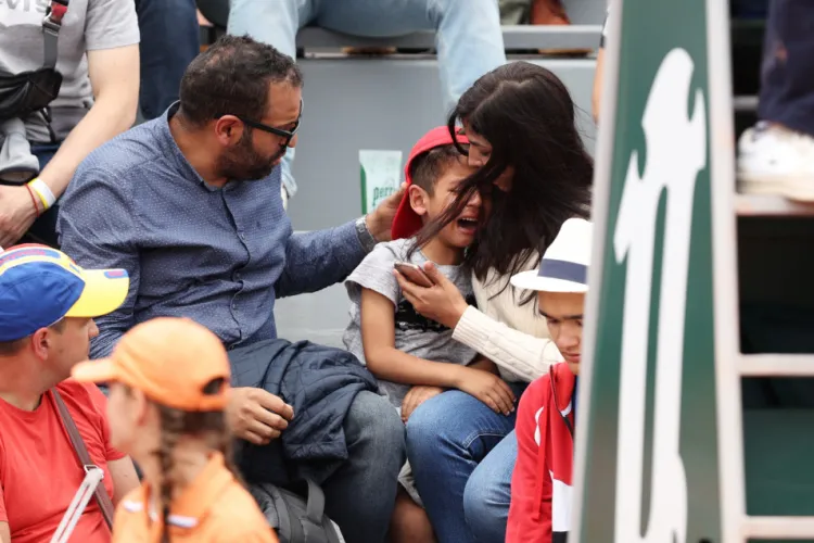 Jucătoarea de tenis Irina Begu a lovit cu racheta în cap un copil din tribune, dar a scăpat de descalificarea de la Roland Garros 2022