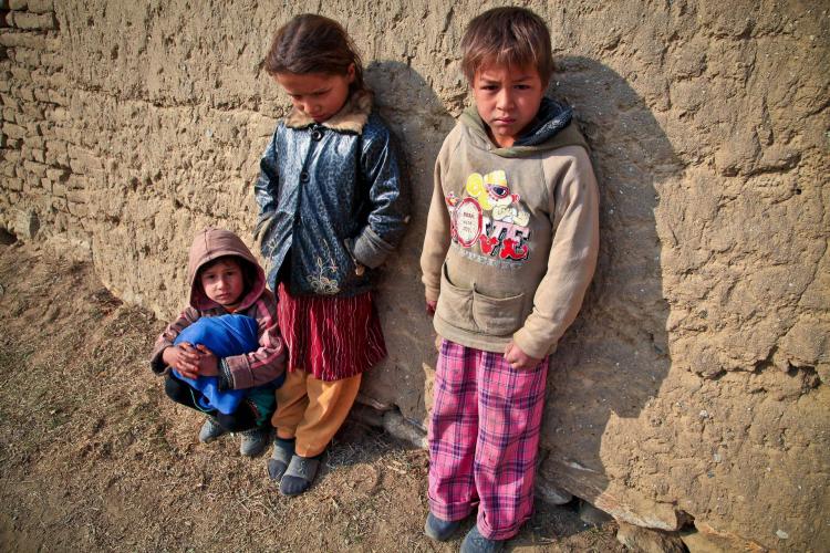 Copiii din România sunt cei mai expuși sărăciei și excluziunii sociale din întreaga Uniune Europeană   