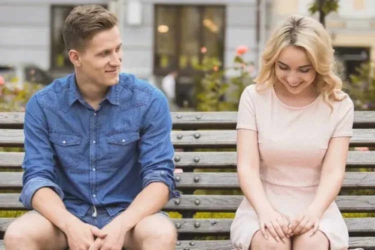 A apărut o aplicație de matrimoniale pentru tinerii credincioși. Ce informații trebuie să conțină un profil