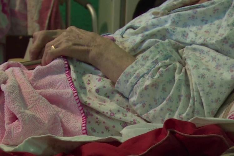 Bătrână de 87 de ani, violată și bătută până la moarte de un tânăr de 20 de ani. „Era ca mamă pentru mine”