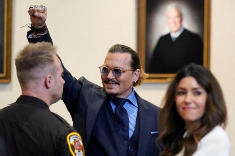 Prima reacţie a actorului Johnny Depp, după ce a câştigat procesul de defăimare împotriva lui Amber Heard: „Juriul mi-a dat viața înapoi”