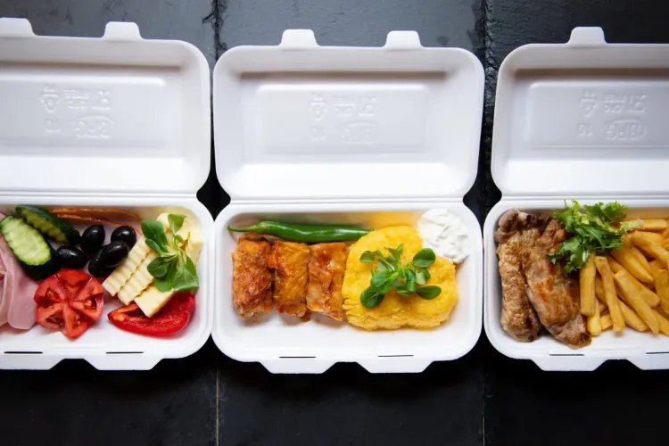 Noi reguli în restaurante! Vezi care e întrebarea obligatorie pe care toţi chelnerii o vor pune clienţilor