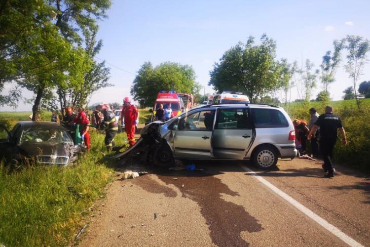 Accident TERIBIL pe un drum din România. Din cele 10 victime, 7 sunt copii - FOTO