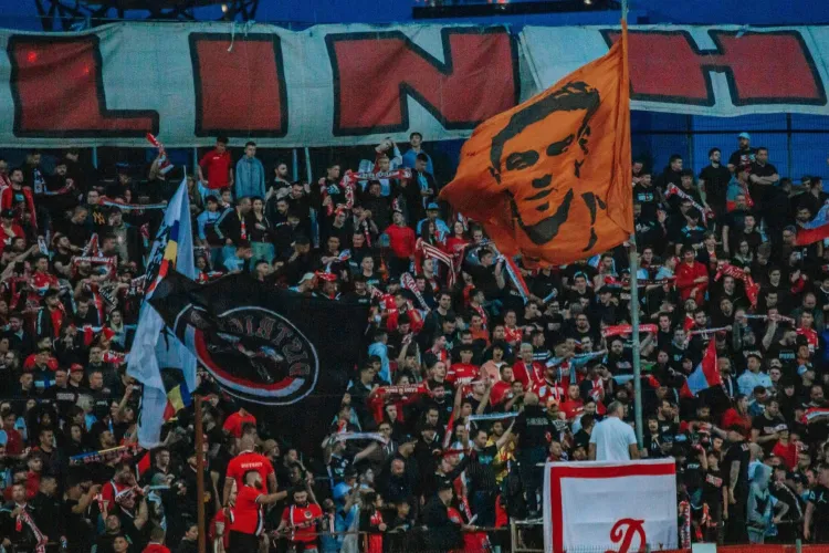 Durerea unui fan Dinamo, după retrogradarea echipei favorite: „Dă-mi amendă cât vrei, dar nu plec de aici. Tu nu ai cum să înţelegi”