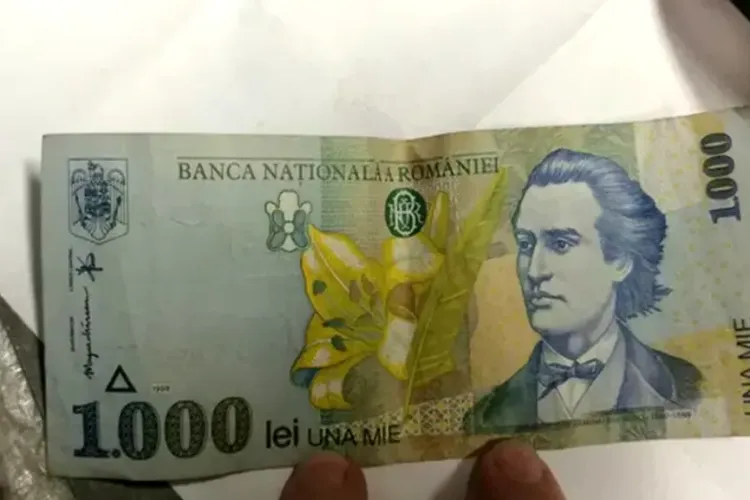 Cât costă o bancnotă cu Mihai Eminescu din 1992! Ai așa ceva acasă?